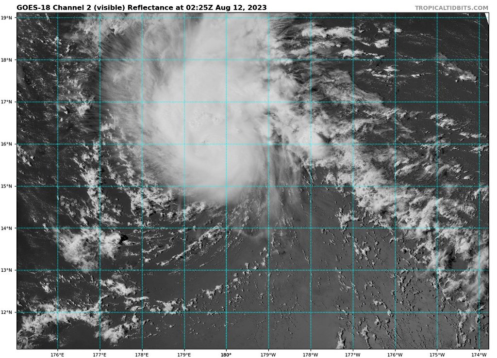 TiempoClimaSVCA's tweet photo. Dora es el segundo ciclón tropical registrado en la historia que ha mantenido fuerza de huracán/tifón tanto en el Pacífico Este, como en el Central y en el Oeste. El único que lo había hecho antes fue el huracán/tifón John de 1994. https://t.co/MSxWRoCM04