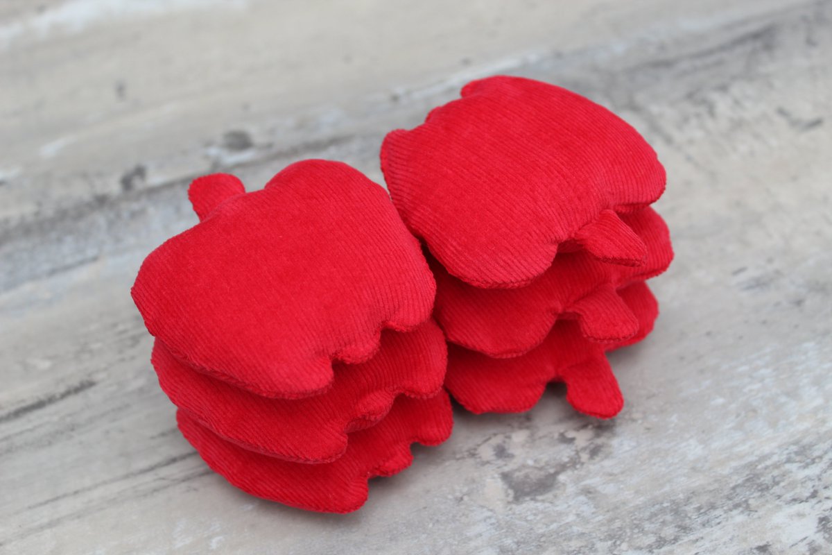 HandiworkinG's tweet photo. Thanks for the kind words! ★★★★★ "These items are extremely cute…. Going to be super cute for a game for my granddaughters Birthday Party!!!!!" Jessica Sifuentes https://t.co/KyGczW64AL #red #beanbags #handiworkingirls #freeshippingetsy #childrenstoy #autumn #SMILEtt23 https://t.co/9QzcZZRRHu