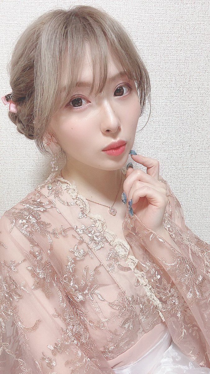 miamia4649's tweet photo. そえば浴衣きた👘

半分浴衣♡ https://t.co/baj4LN4PcQ