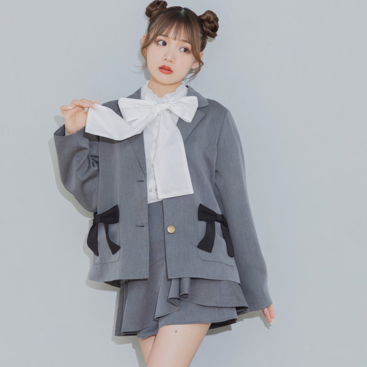 【2023 autumn winter】
main visual
⁡
model：古澤里紗さん
@fuuuuu__ri 
⁡
コーデ詳細はemsexciteの
インスタをチェックして下さい！
⁡
#emsexcite #エムズエキサイト
#2023AW