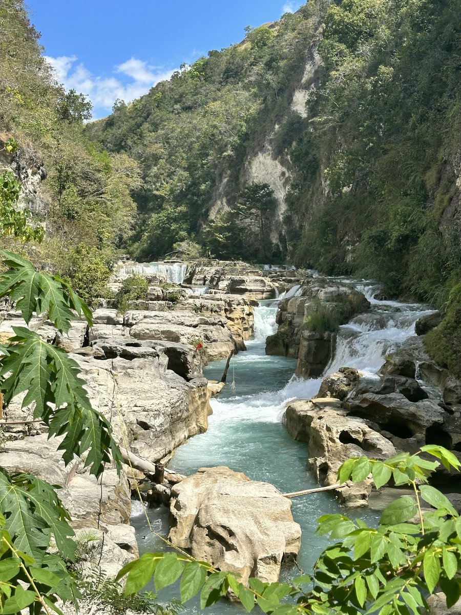 DrAxelIvander's tweet photo. I don’t think the realities of being abroad as an IMG, away from your family and comfort zone are easily conveyed. Leaving home after 2 weeks in my beautiful motherland, Indonesia 🇮🇩, ready to help kids in NJ. 2 pictures to capture my beautiful motherland. See you soon, Indonesia https://t.co/uP6a01wRIT