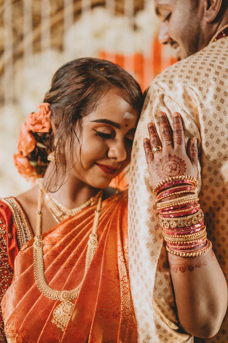 AndrewkoeStudio's tweet photo. “A spring in my step, a promise kept.”

#EngagementEmbellishments with Suren &amp; Lelasree
___
📸 Presented by AndrewKoe Studio 
-
For bookings:
📱 +6012-4506308
——————
#andrewkoestudio #engagementceremony #engagementring #engagementphotos #husbandandwife #weddingphotography https://t.co/1c41Z66tYe