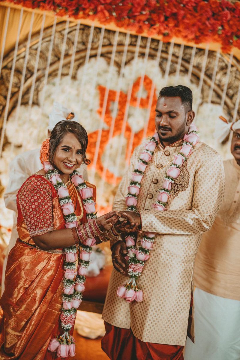 AndrewkoeStudio's tweet photo. “A spring in my step, a promise kept.”

#EngagementEmbellishments with Suren &amp; Lelasree
___
📸 Presented by AndrewKoe Studio 
-
For bookings:
📱 +6012-4506308
——————
#andrewkoestudio #engagementceremony #engagementring #engagementphotos #husbandandwife #weddingphotography https://t.co/1c41Z66tYe