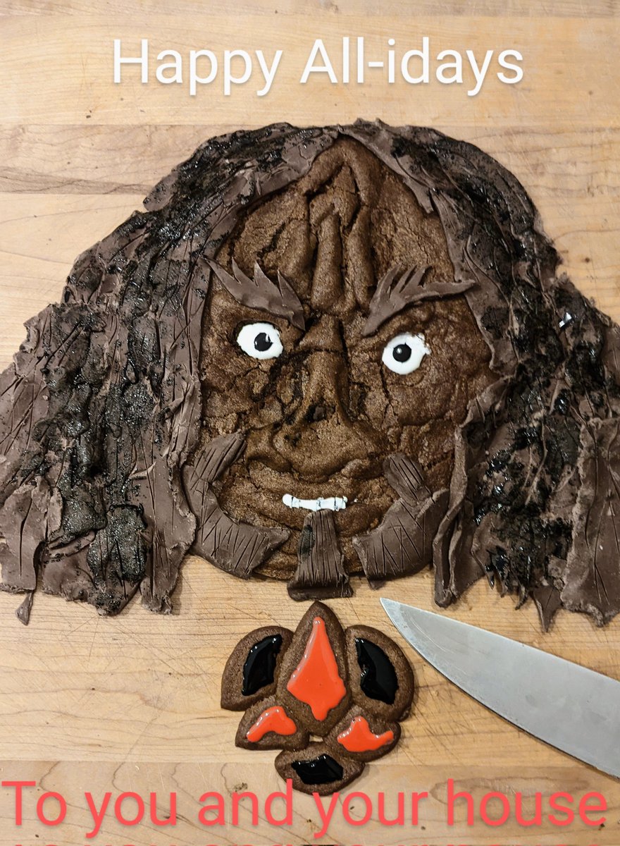 GottaBeCrazy2's tweet photo. Happy #StarTrekDay!
He's bread, Jim. Gingerbread Gowron wishes wishes you Qapla' and happy all-idays. #roguemashunt2022 #startrek #item36 #hesbreadjim #gowron https://t.co/1ZNUkz9LUi