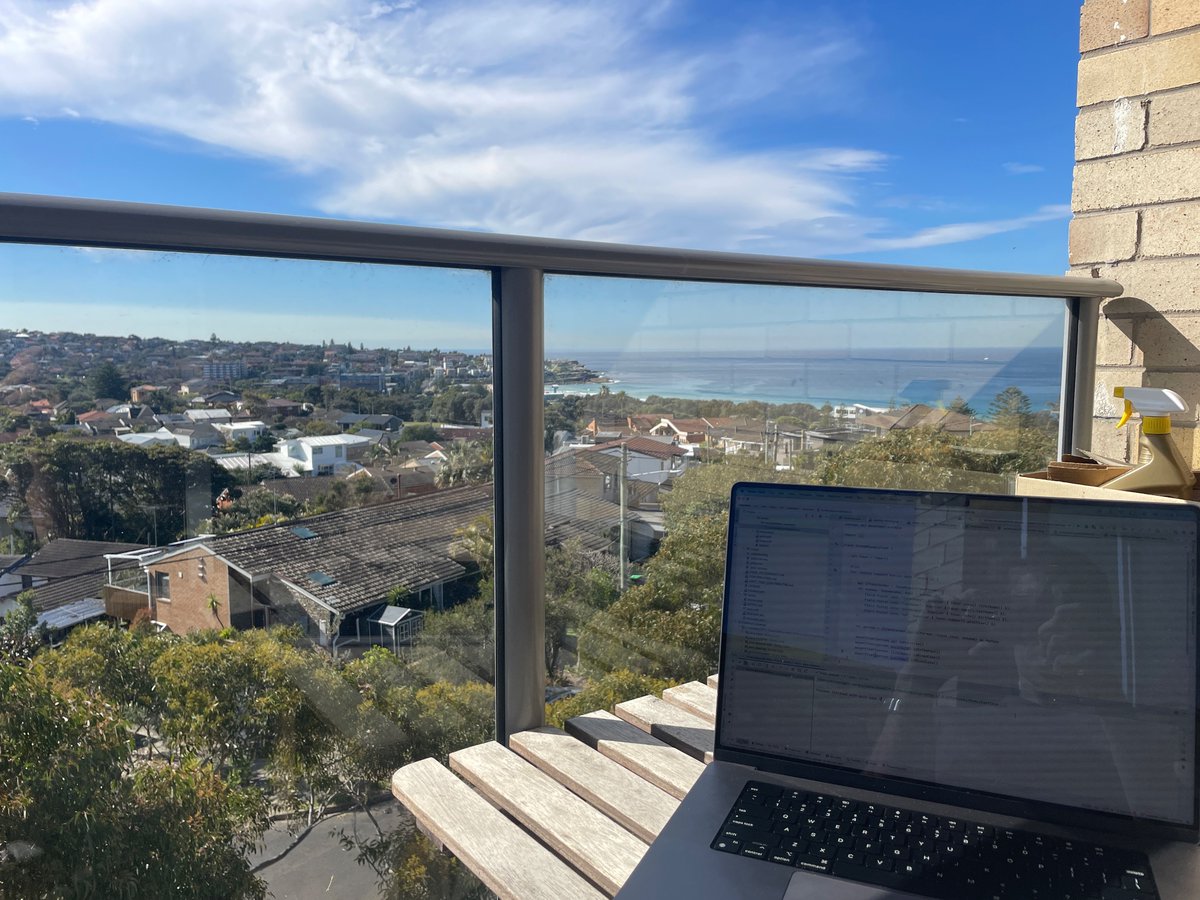 epragt's tweet image. Me: Finally a break from my 9-5 programming job.

Also me: let&apos;s fix a bug in our #Datafaker open source project.

#moreprogramming #kotlin #java