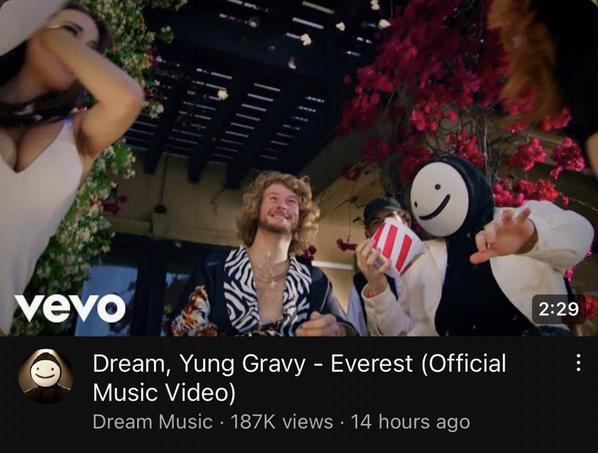 SNAKEBABY_'s tweet photo. HAPPY BIRTHDAY DREAM
alright now that i have your attention, dreams a misogynistic piece of shit who fetishized women and wlw relationships in his newest mv , and his friends are too, he deserves nothing but shame 🥰🥰🥰 https://t.co/SXwkPuH3Jt