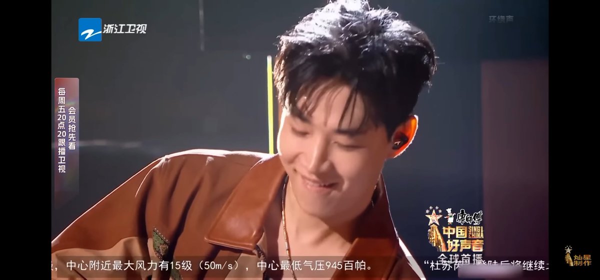 pinklife128's tweet photo. Sharing my simple english rendition of any song reminds you of me. A song i heard from Henry in Sing China..Wakin Chau must be very proud of him putting his own twist to the song.. #singchina #wakinchau #henrylau #emilwakin #anysongremindsyouofme https://t.co/cneOITjzB6