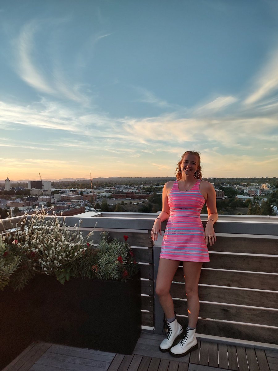 SamiAnderson96's tweet photo. Barbie night ✨✨✨✨✨✨ https://t.co/v7K0zul1JE
