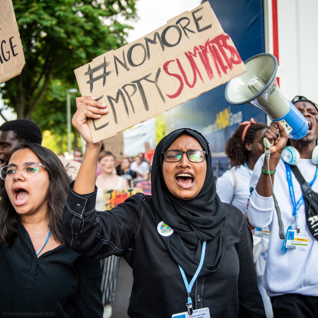 UNICEFAPRO's tweet photo. 📣 We need young people to create a livable future. Now and always.

Why?

@FarzanaJhumu, a climate activist and @UNICEFBD Youth Advocate shares her ideas. 👇🏽
https://t.co/wVpljnXONF

#YouthDay https://t.co/zoDEFFUbZc