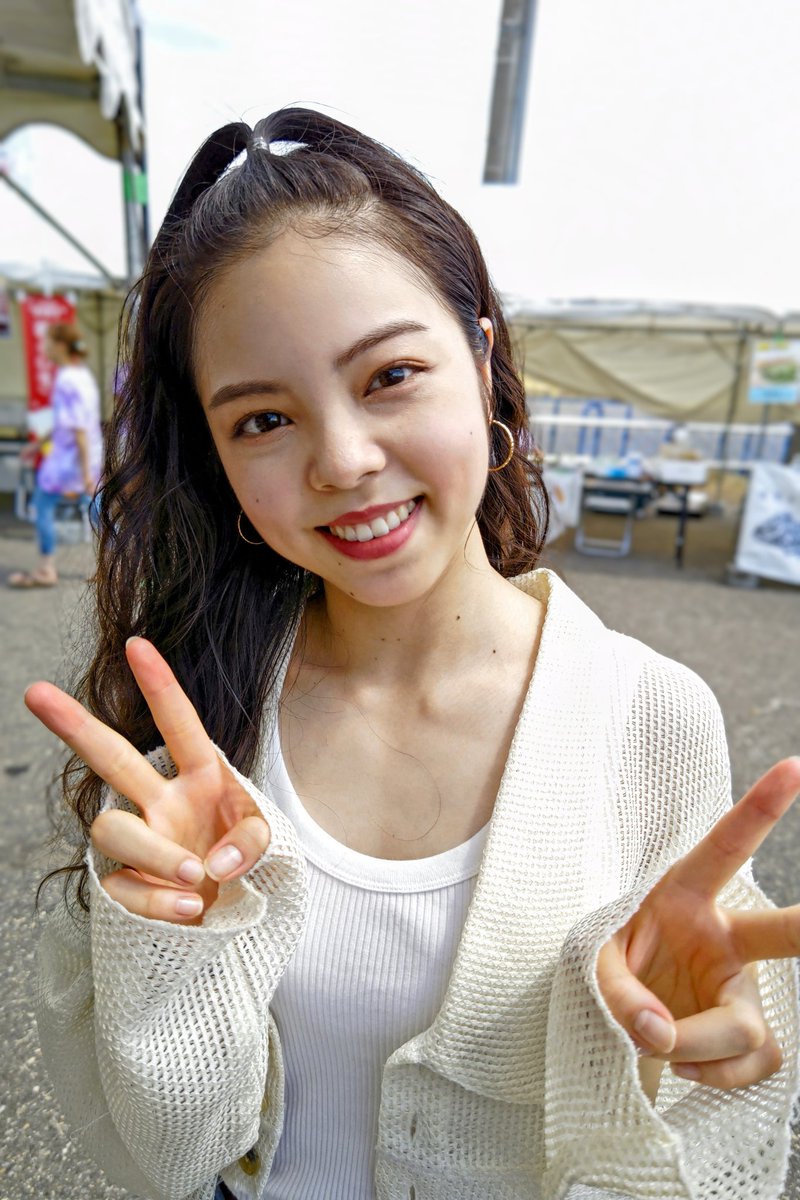 DqQedV2ya5EVto9's tweet image. summer fes)8月12日(土)。CHIBI UNITY(チビユニティ)でにいがた観光親善大使の村山ななさんのトークショーがありました。この後のCHIBI UNITYのダンスパフォーマンスでも出演するらしいです。
#上越妙高サマーフェス
#CHIBIUNITY
#にいがた観光親善大使
#村山なな