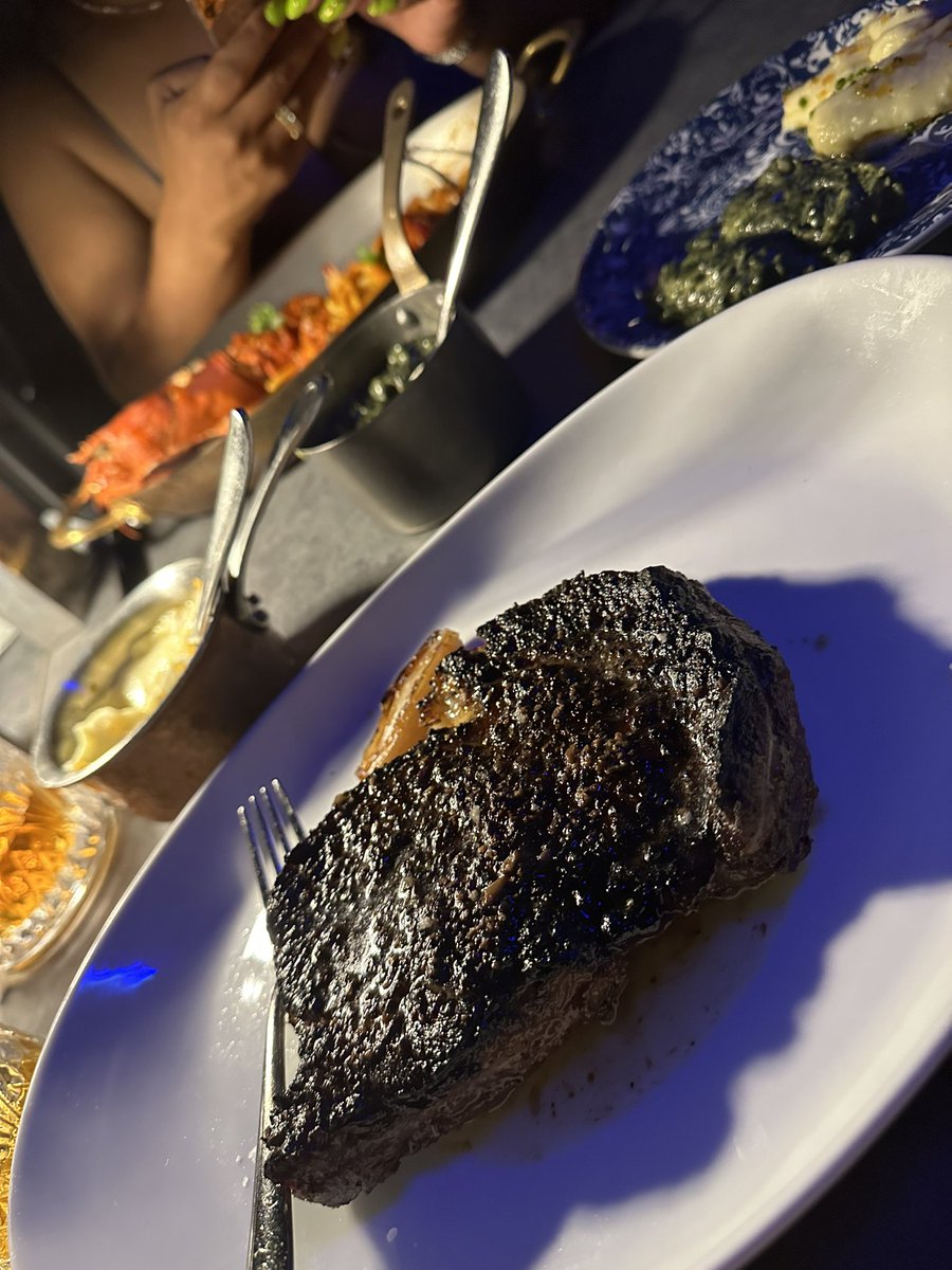 dayhd03's tweet photo. Eating good https://t.co/EJ3Mna7M1D