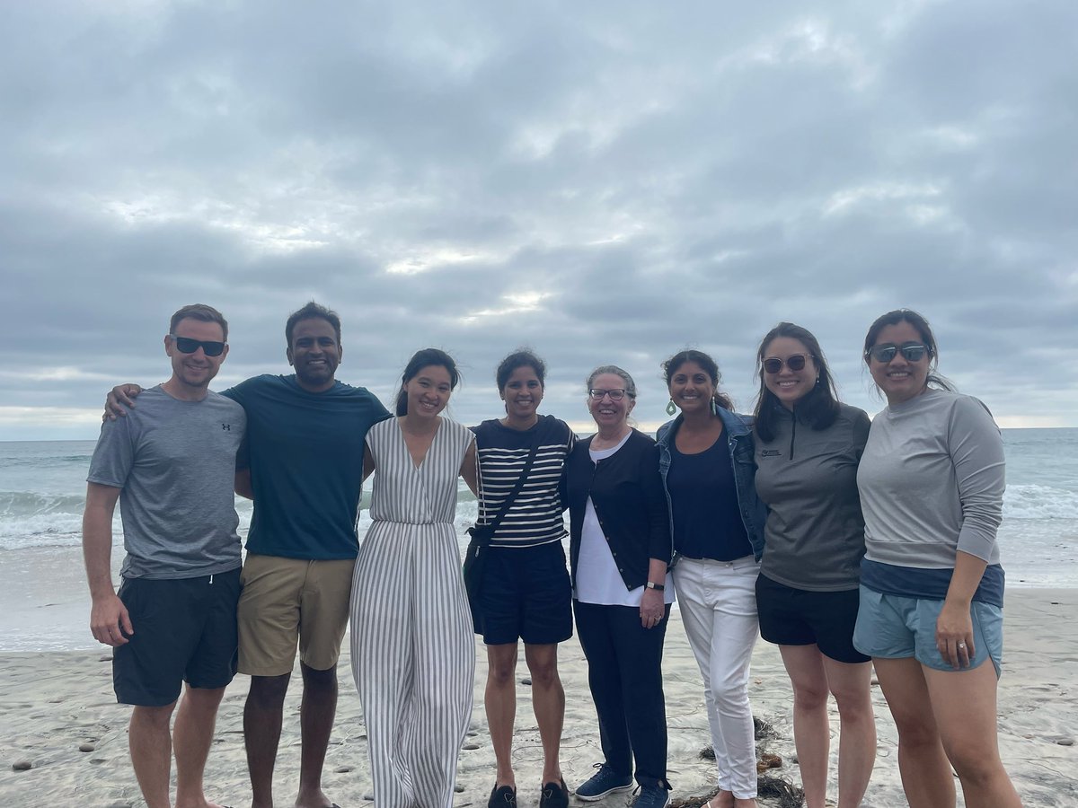 joanhowMD's tweet photo. Such a blast making #academicbestfriends at #ASHCRTI - thank you codirectors Wendy and Jeff and Group 7! @lucianocosta_t @MazieTsangMD @adsouza_md @Shashankcingam Jacqueline, Adam, Rusha, and Susan! https://t.co/X25T3jfiKJ
