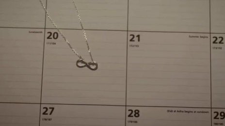infinitewrlds's tweet photo. 6 days apart…can’t make this shit up https://t.co/Ja70tynAiI