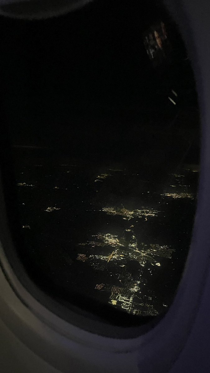 Kavita518's tweet image. Today&apos;s analysis is coming to you from 40,000 feet in the air between Washington to San Francisco ✈️

#traveltrader #trading #researchanalyst #expinvest #subscribetoswingtrade #tradetogetherprogram