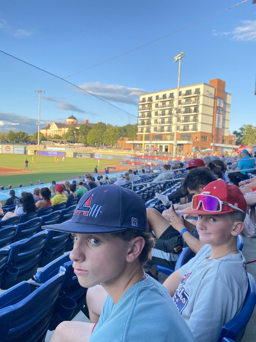 YockeyLogan's tweet photo. Great night to catch a Cannonballer game in Kannapolis NC! https://t.co/PYIYe3GnKK
