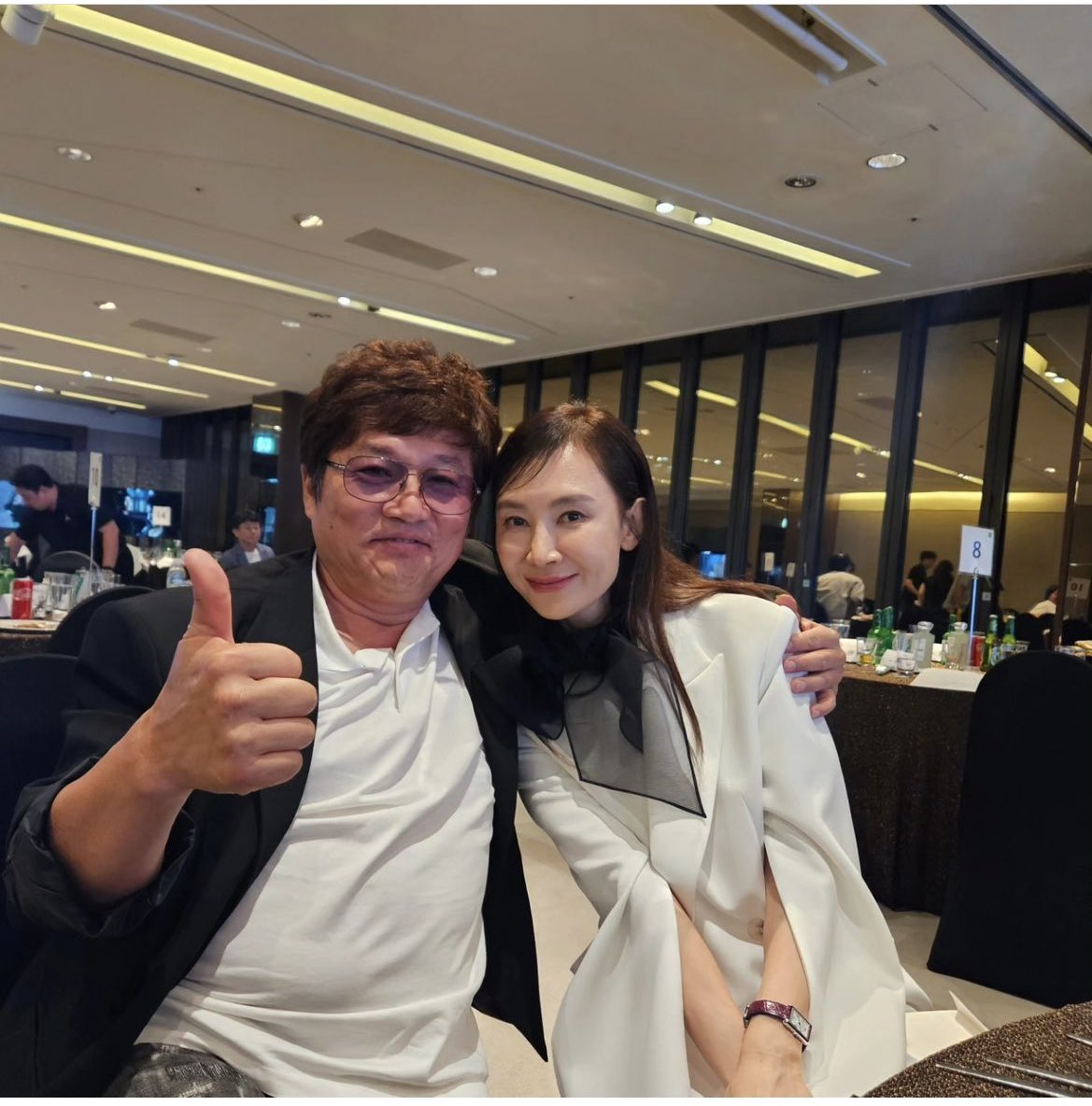 채시라 인스타 김종학 감독 10주기 기념식에 만난 드라마 여명의 눈동자 주연배우들. 채시라 박상원 최재성. 얼마만이야!!Translate post