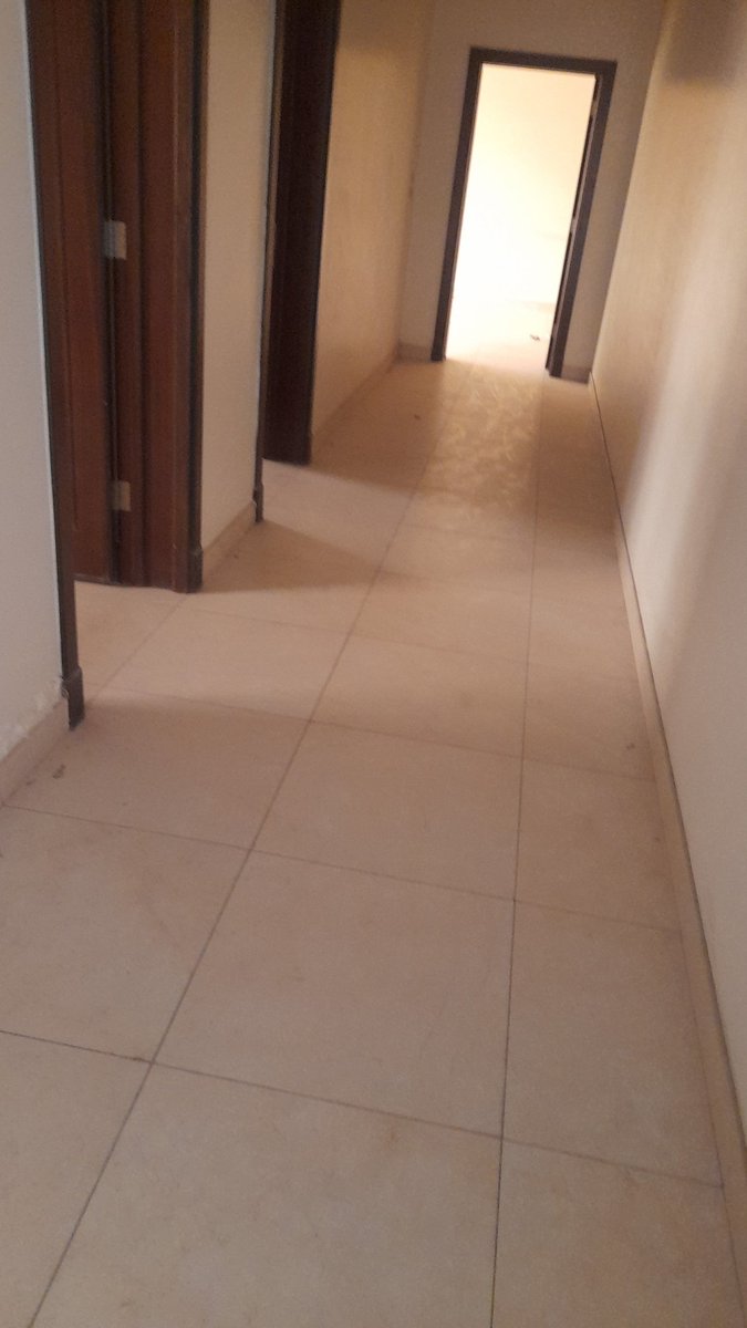 مين بالسلي يجي عندي