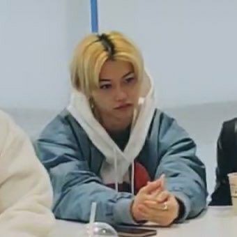 Es mi imaginación o el evento canónico de STAY, es no stanear a skz desde la primera vez que los conocen