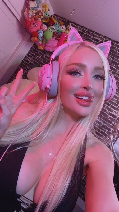 sick 🤒 but live on twitch! cheer me up 🥺  https://t.co/RSgXtCBmkL https://t.co/qDhZcLQI4S<a href="/tag/niners"class="tags"><span>#niners</span></a>