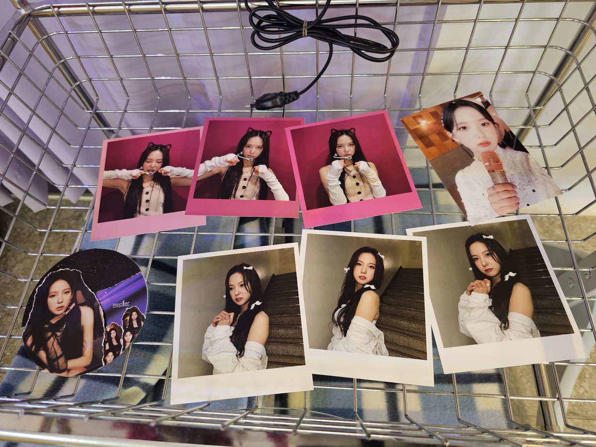 yujin_assi's tweet photo. #지니를_만난건_행운인걸
플로이드! 옛날 느낌나네! https://t.co/VJX0P5foav