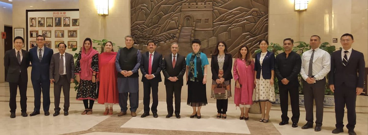 csc_uop's tweet photo. Sincere thanks to Madam Pang Chunxue, Charge d’ Affaires of Chinese Embassy, for welcoming members of composite🇵🇰delegation that visited🇨🇳recently.The visit enabled better understating of Chinese modernization, promoted think-tank collaboration &amp; advanced P2P exchanges https://t.co/v6JT2j9rlI