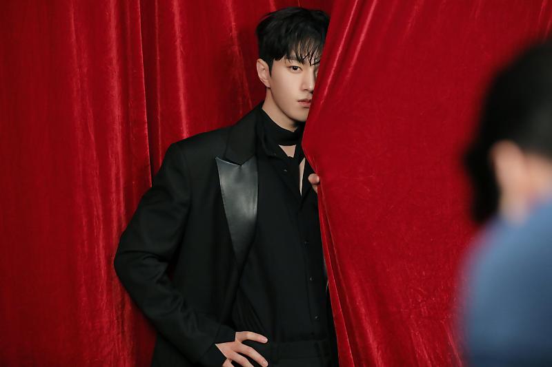 ifntvisual_'s tweet photo. myungsoo being top visual even after 13 years of debut https://t.co/Y0NQvbbOpw