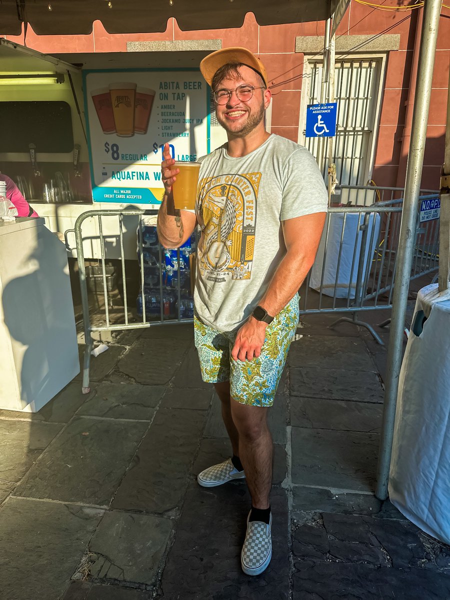 FQFestNOLA's tweet photo. Shaun is all smiles and unbothered in this heat. Be like Shaun.
Okay, we may have made his name up and part of his disposition but we are positive it’s the @TheAbitaBeer that had him smiling at #SatchmoSummerFest. https://t.co/rESJSXOVJ3