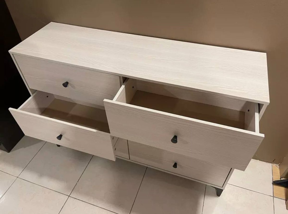 kakidekor's tweet photo. Puas hati jumpa chest drawer ada 6 laci harga RM200 je. Design lain sikit dari yang biasa

Rumah auto cantik ada chest drawer ni. Mcm2 korang boleh letak dalam tu. Nak letak dalam bilik boleh, ruang tamu pun boleh. Kualiti kayu pun tiptop!

Beli sini👉🏻 https://t.co/z4YpoLJemH https://t.co/wpmSyAGYkn
