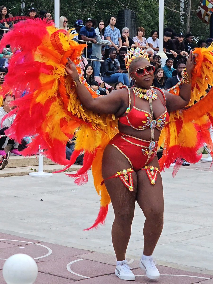 Check out the <a href="/Cariwestyeg/">CARIWEST</a> festival and enjoy FREE PARKING in our East Parkade (on 102A Ave) this weekend! 🙌 Share this post to get the word out ❤️

#yegdt #yeggers #edmontonalberta #edmontonliving #yegfestivals #freeparking #carribeanculture #carribeanfestival @edmontondtwn