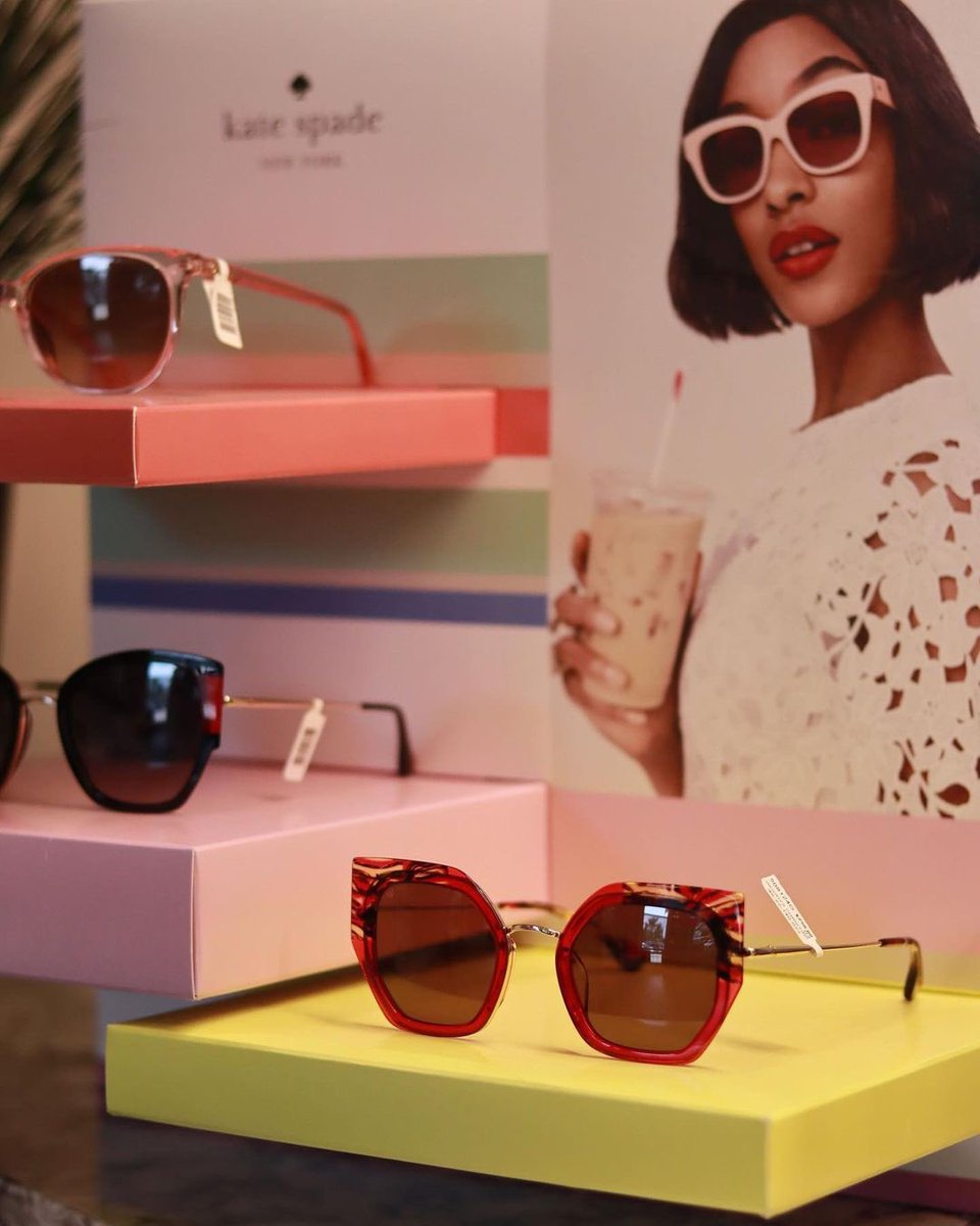 Beyond_Vision_'s tweet image. Fortune favours the bold…and so does @katespadeny eyewear. 🦄😏

Find your perfect pair at Beyond Vision. 📍 #yeg + #t9e