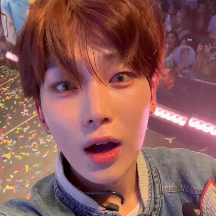 kyoufiles's tweet photo. hi guys 🤗🤗🤗🤗 https://t.co/MUBNBrsOWF