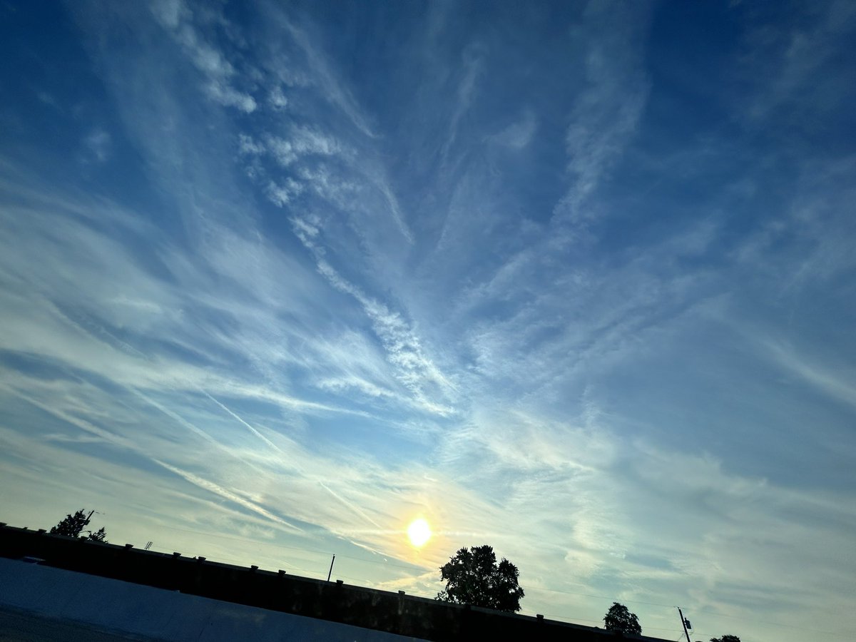 skywatcher313's tweet photo. Detroit-Boston-Nantucket this week #PoisonedSky
#ManipulatedWeather
⚠️ 1/2
@Agent131711
@Paulmuaddib61_
@GlobalCHEMTRAIL
@Vomit911
@MattsGottaNo
@WeaponizedWorl1
@NTwest4
@onthechemtrail
@SMC15440970
@444Cin444
@AuntSueNomie
@nutfreak182
@Geoengineering
@Resistance20001 https://t.co/1qdzjFvCC9