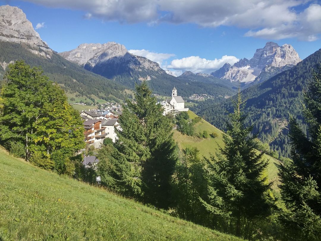 Colle Santa Lucia
Un piccolo angolo di paradiso nel cuore autentico delle #dolomiti
A little corner of paradise in the authentic heart of the #dolomites
#collesantalucia #nature #mountain #summer