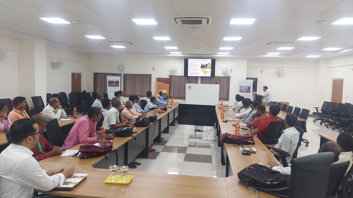 Ravi Gopal Singh (@rgosingh) on Twitter photo <a href="/BISA__India/">Borlaug Institute for South Asia</a> contributing to the climate change adaptation. A session on training need assessment for in third Batch of farmers ( 11th August to 20th August, 2023) at BISA Jabalpur. <a href="/BISA__India/">Borlaug Institute for South Asia</a> contributing to the climate change adaptation. A session on training need assessment for in third Batch of farmers ( 11th August to 20th August, 2023) at BISA Jabalpur.