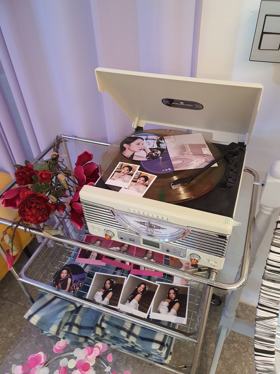 biyaisland's tweet photo. 유지니가 있어서 함께 빛날 수 있는
우리의 추억이 더 예쁘게 기억될거야
생일 축하해
#지니를_만난건_행운인걸 https://t.co/32ry9SKEOB