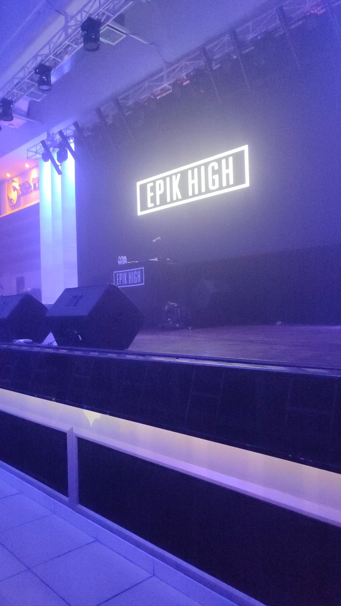 glimpseofalice's tweet photo. estoy tan feliz por esta noche,  Today has been the hottest night, thanks for making me happy for one night, I hope you come back #EpikHighInPeru #EpikHigh #AllTimeHighTourInPeru @blobyblo @realmithrajin @Tukutz81 https://t.co/b327xBqXcm