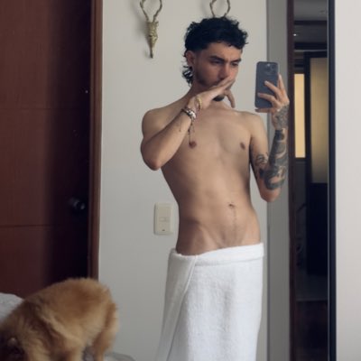 SebastianUpeg13's tweet photo. #NuevaFotoDePerfil https://t.co/Im0mnu5cLn
