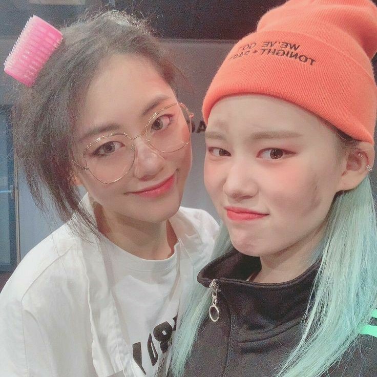 #엘리 🦊 #루아 🌈