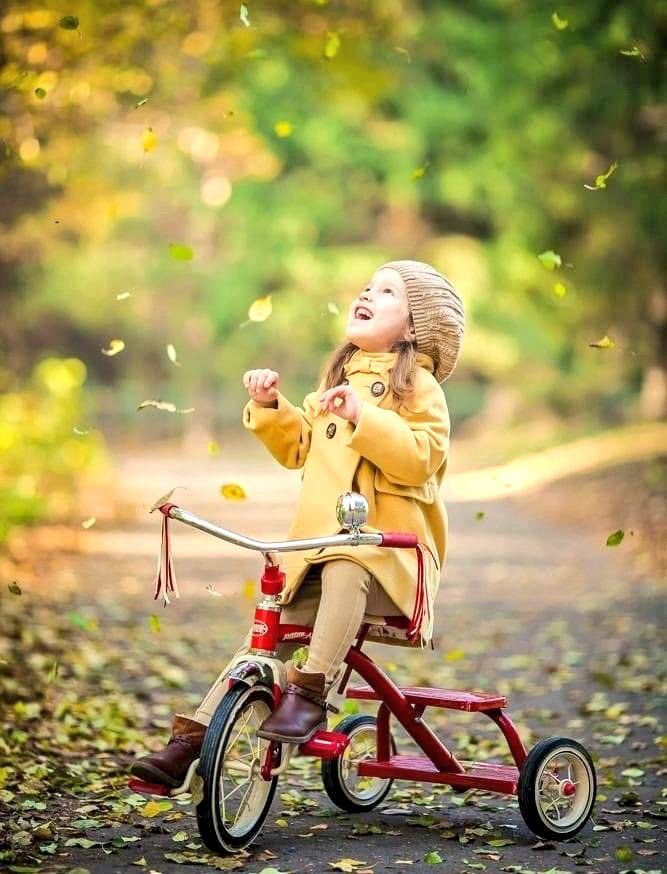 أصبحنا في حفظ الحافظ ورحمة الخالق  يارب إكتب لنا في هذا اليوم كل خير وأسعدنا اللهم إزديادا من غيمات الفرح حتى نصبح دائما مبتسمين