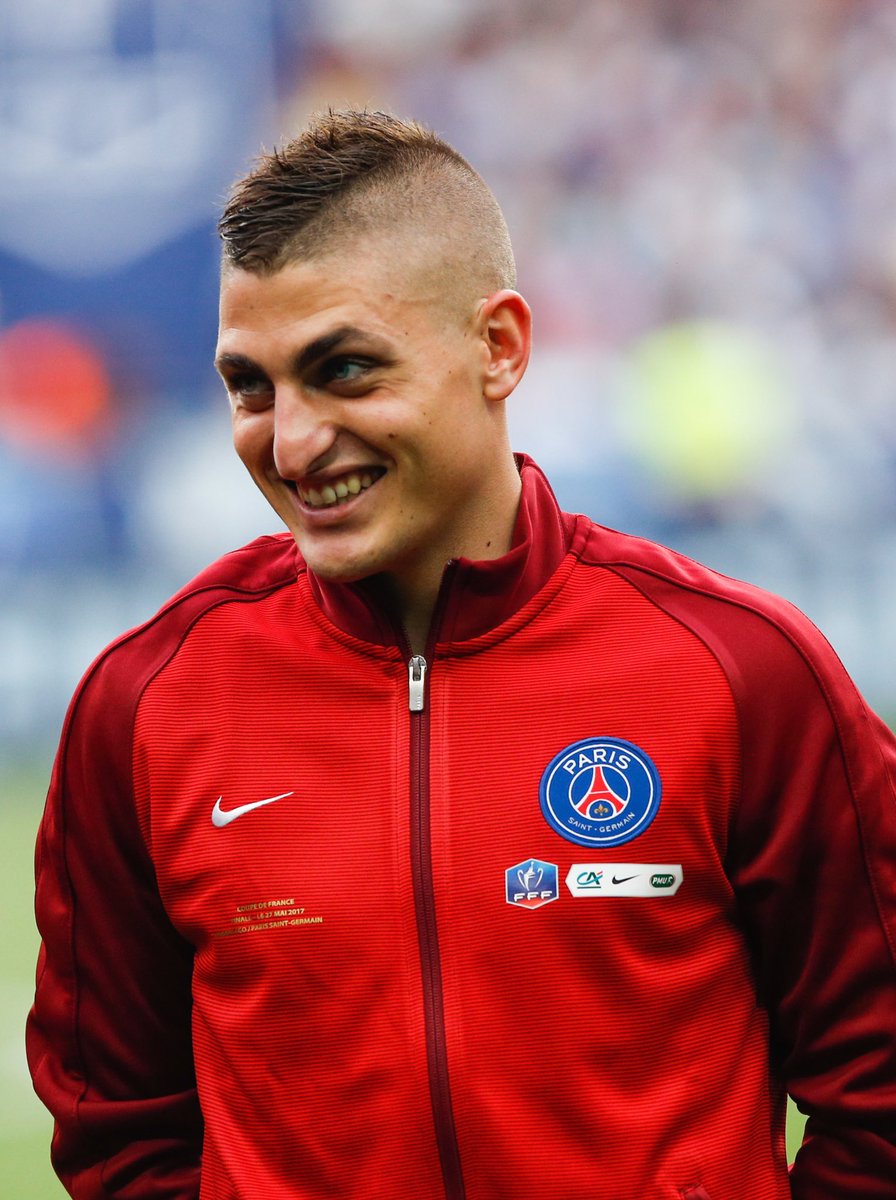 _BeFootball's tweet photo. Qui vous a le plus impressionné à ses débuts entre Pogba 🇫🇷 et Verratti 🇮🇹 ? https://t.co/B3U2D0QgTj