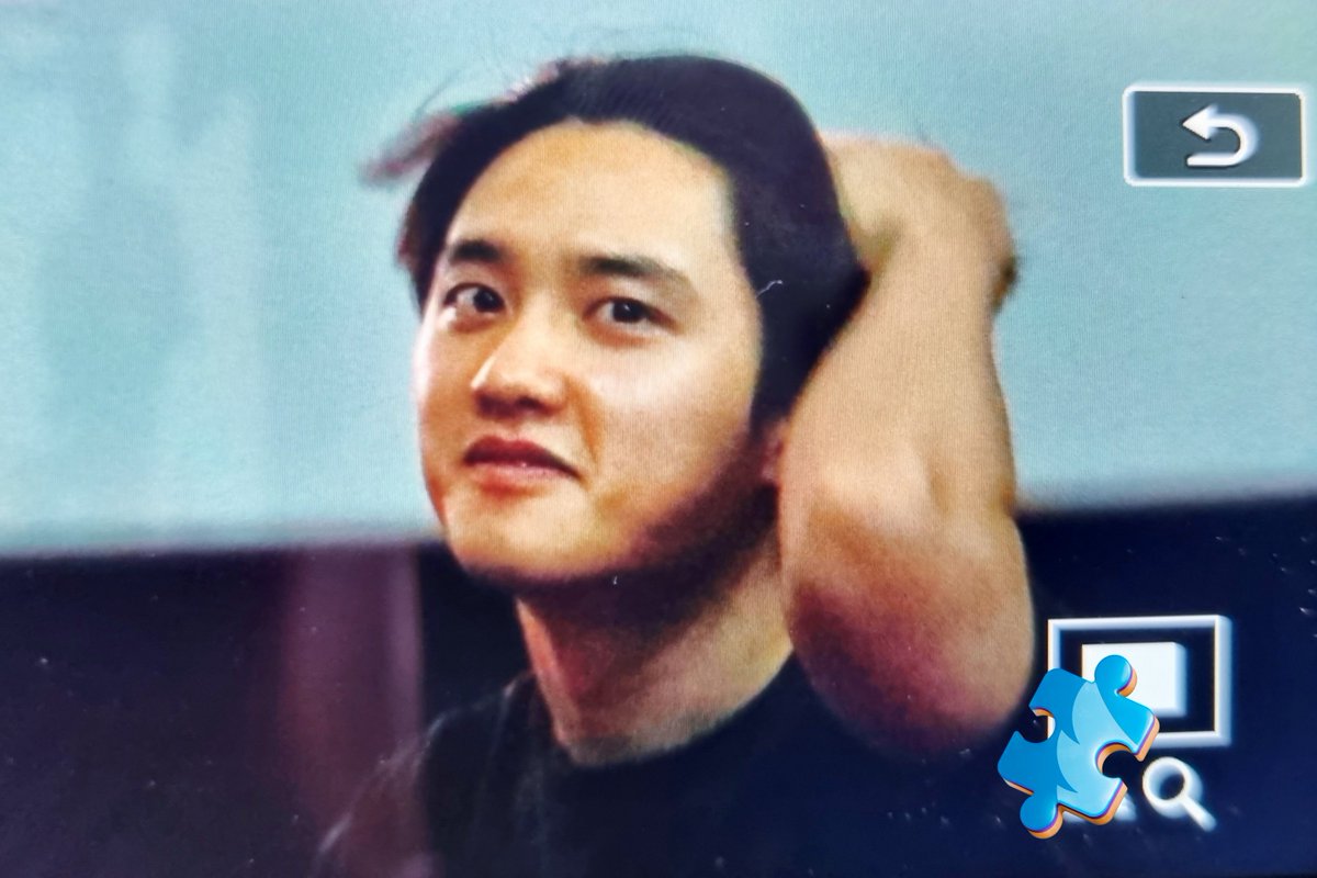 lastpiece_DO's tweet photo. 230812 수원
눈 못뜨는 갱얼쥐의 머(리)쓸(어올리기) 공격...  🫠😉🥰

#도경수 #디오 #DohKyungSoo #DO(D.O.) #EXO #더문 https://t.co/MFiU1MhKqf