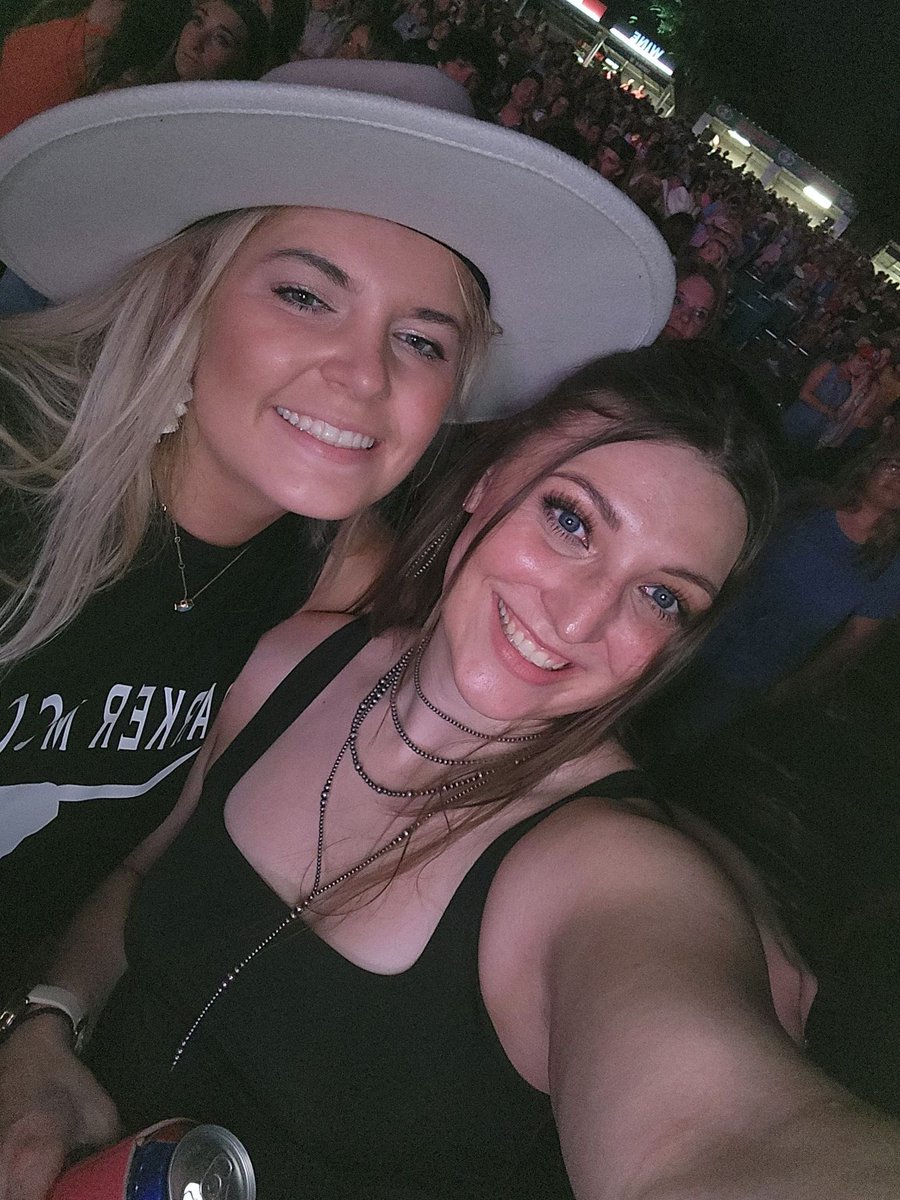 teffyco23's tweet photo. still can’t over that @ParkerMcCollum shouted out my shirt in yerington☺️ it had its premier at Dos Equis and is coming back for his Austin concert in October https://t.co/n89WcVf9e2