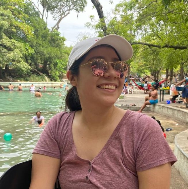 MelanieAlarcon_'s tweet photo. #NuevaFotoDePerfil https://t.co/neM1oWtOYm