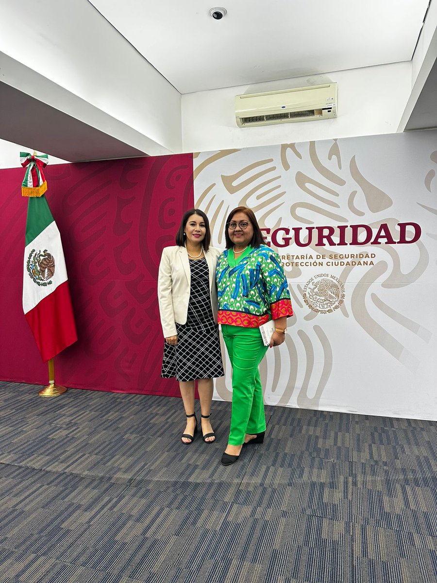 CONAVIM_MX's tweet photo. #UniendoEsfuerzos | Un gusto participar desde la #CONAVIM con la @SSPCMexico, en las conferencias del "Modelo Integral para la Sanción de las Violencias contra las Mujeres”.
#SNPASEVM https://t.co/s3NG5mJ3Je