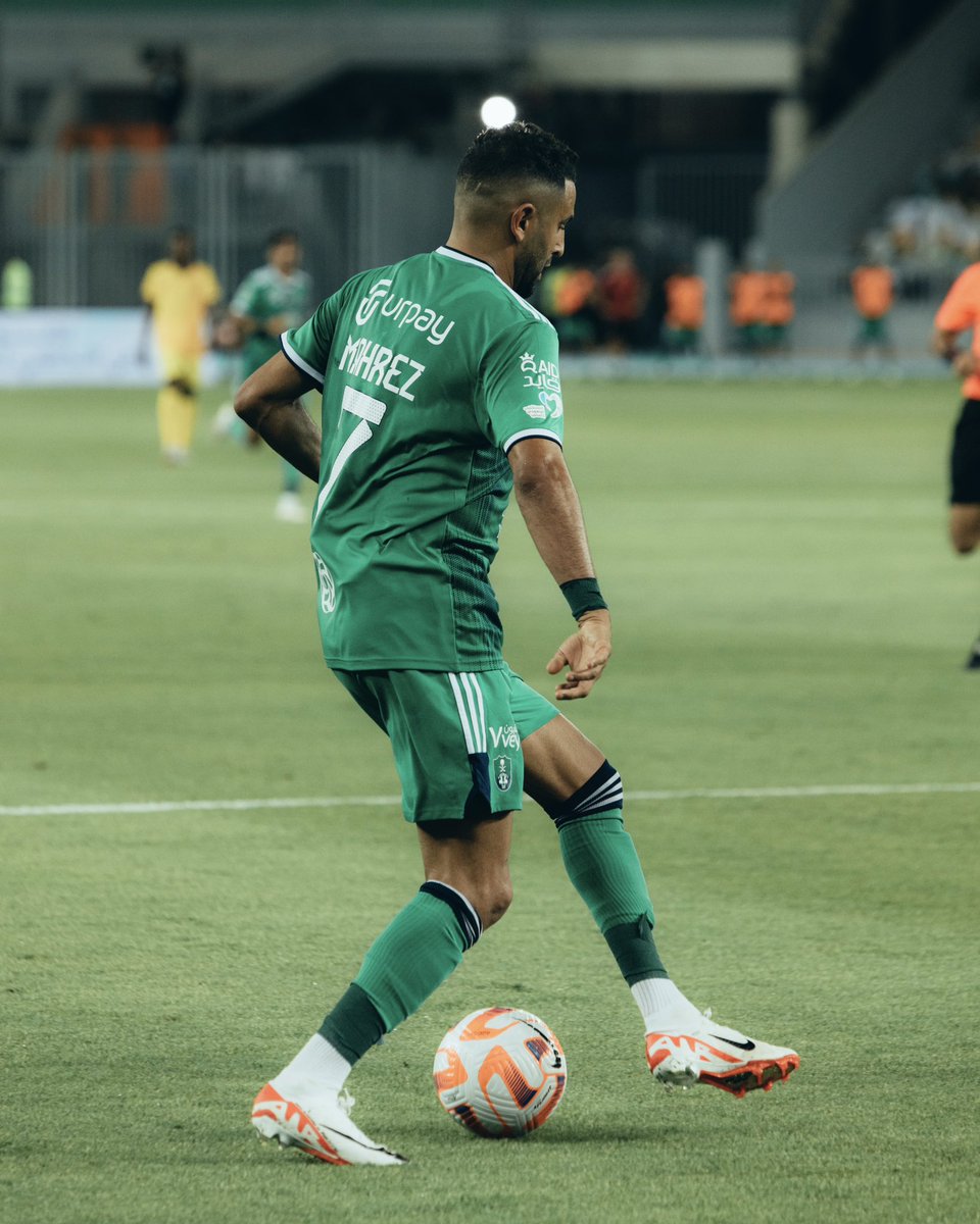Mahrez22's tweet photo. First game, first assist and first win. The perfect start 💚 thank you for the welcome and the huge atmosphere, can't wait for the next ones already 🔥 @ALAHLI_FC https://t.co/uDZdQjyQ5O