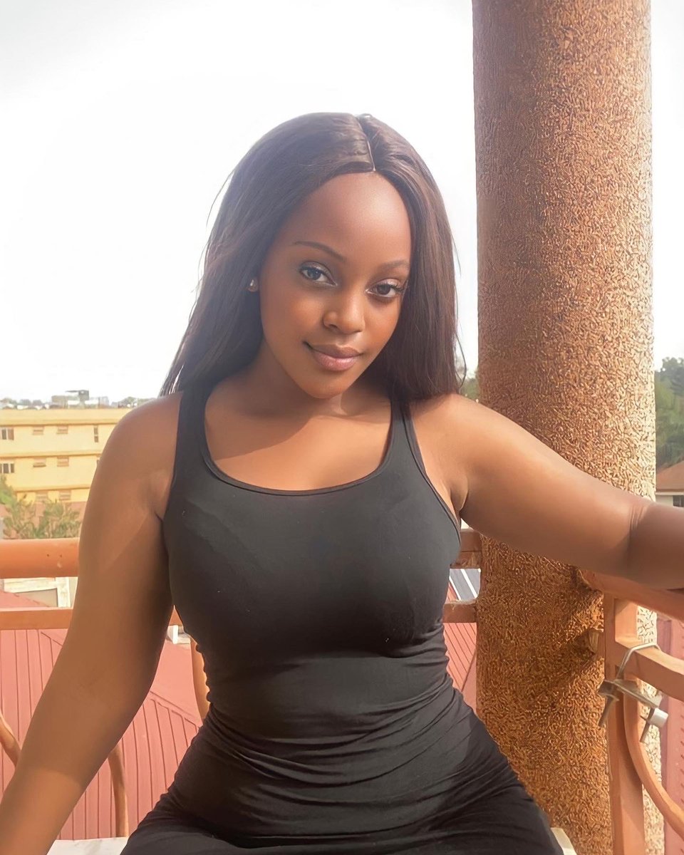 Umrahmurungi's tweet photo. Good morning x fam💕where are u Saturdaying from 🙃 https://t.co/VTHkhp3BKy