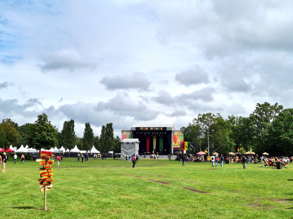 St3ffiee's tweet photo. @ Reggae Sundance 🎶

🇯🇲 Ready for Inner Circle 🇯🇲 @BadBoysOfReggae 

#Reggae #Festival #Eindhoven #Netherlands https://t.co/A9MozyZ5UX