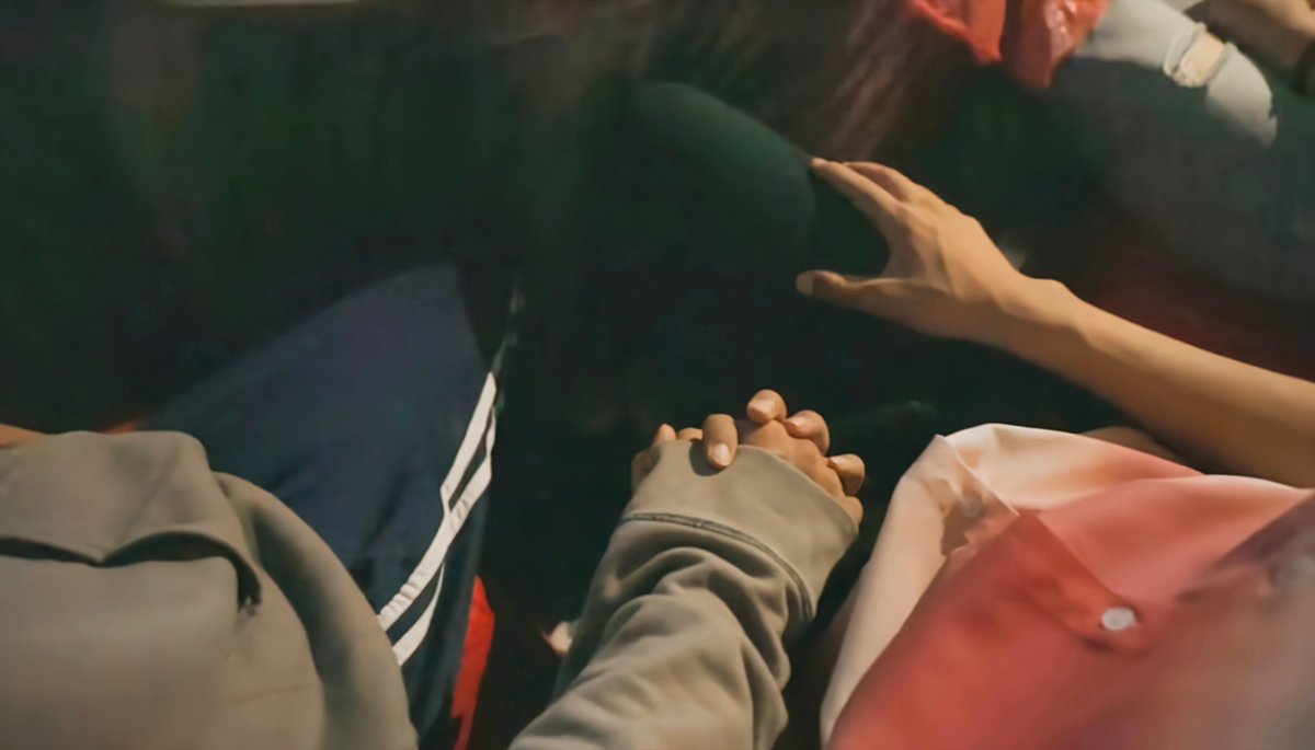 florineup9's tweet photo. they were holding hands and crying together, then hugging each oher during watching the final ep 😭😭😭
#StayWithMe #哥哥你別跑 https://t.co/YsMvsS0uIU