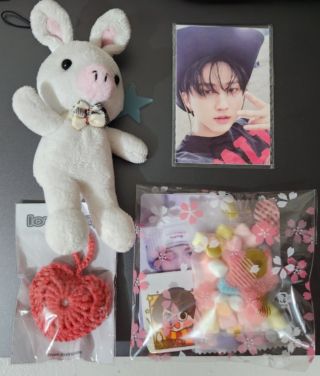 thank you for this changbin day <a href="/allforskzph/">All For SKZ PH</a>! ang ganda ng designs and there was so much love for binnie! 

and thank you sa lahat ng nagbigay po ng freebies! I hope I got everyone/tagged you correctly! I really appreciate it 🥹

<a href="/foxinyhaul/">ish 🍞</a> <a href="/crazyann22/">𝒶𝓃𝓃💫 ETERNAL STRAYKIDS ❣️</a> <a href="/Ariel_Bear/">Riel 🦋</a> @turtlejusz21