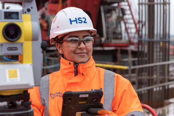 We are working with Women into Construction (@WIConstruction), an independent not-for-profit organisation, to help more women in the #Midlands launch a career in the #construction sector. Find out more: gloo.to/6zUq